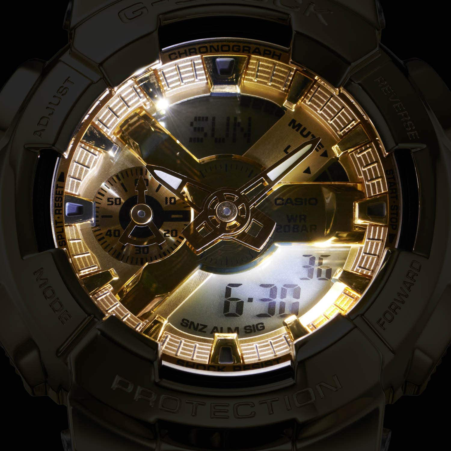 G-Shock GM110SG-9A Clear/Gold One Size